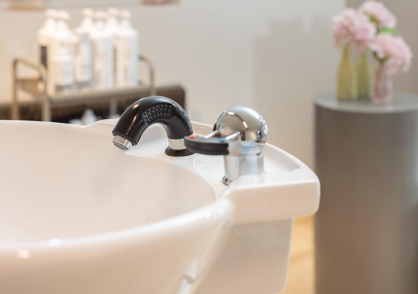 Fotoshooting Luzern: Imagefotografie mit Details zu Coiffeursalon