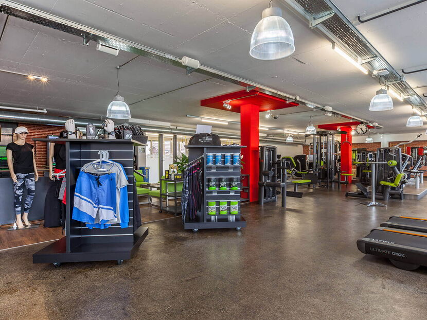 Raum- und Werbefotograf in Luzern: Verkaufsbereich von Fitnesscenter in Luzern