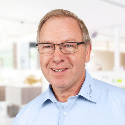 Mitarbeiterfotografie Luzern von Mann mit blauem Hemd