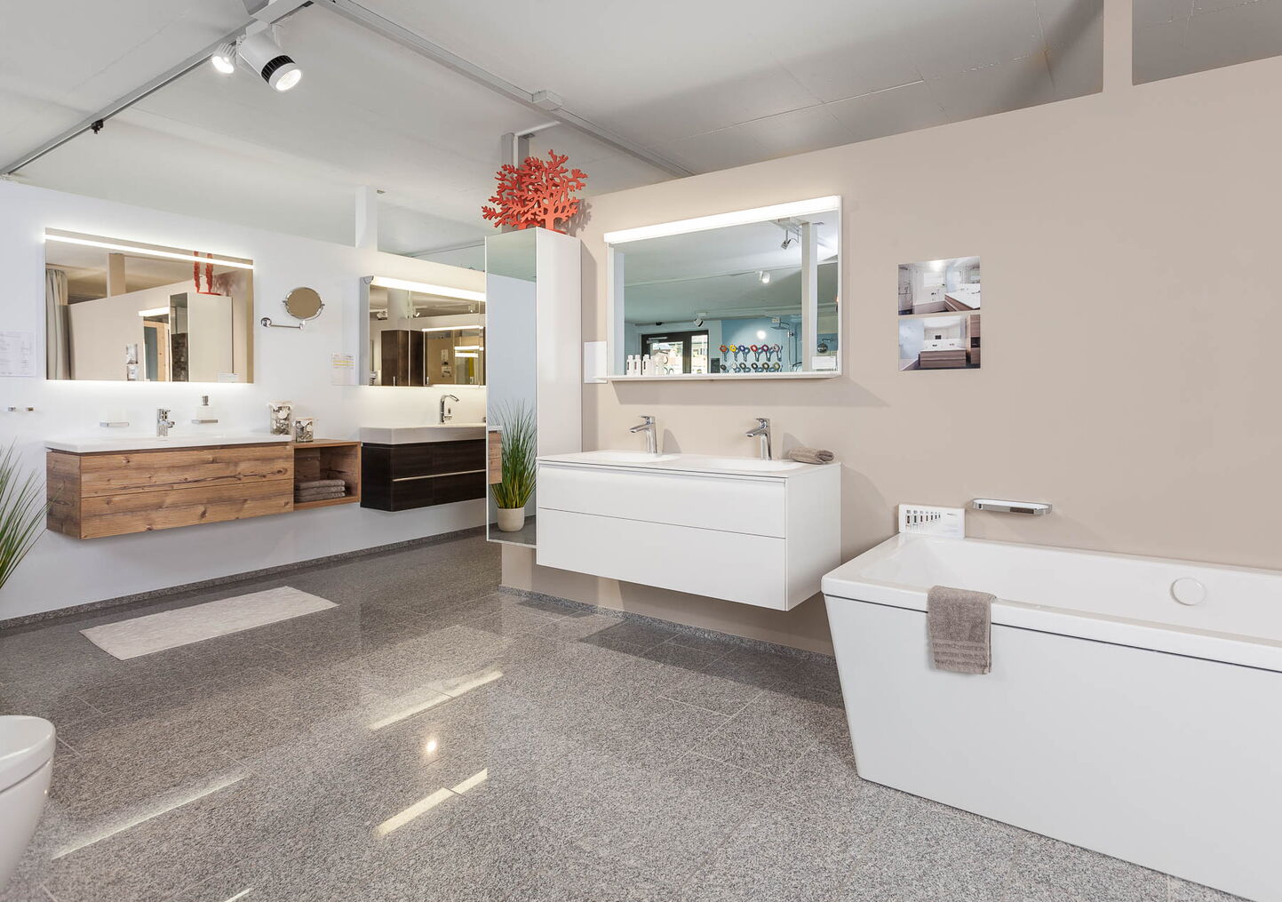 Fotograf Luzern: Professionelle Raumfotografie für Badausstellung