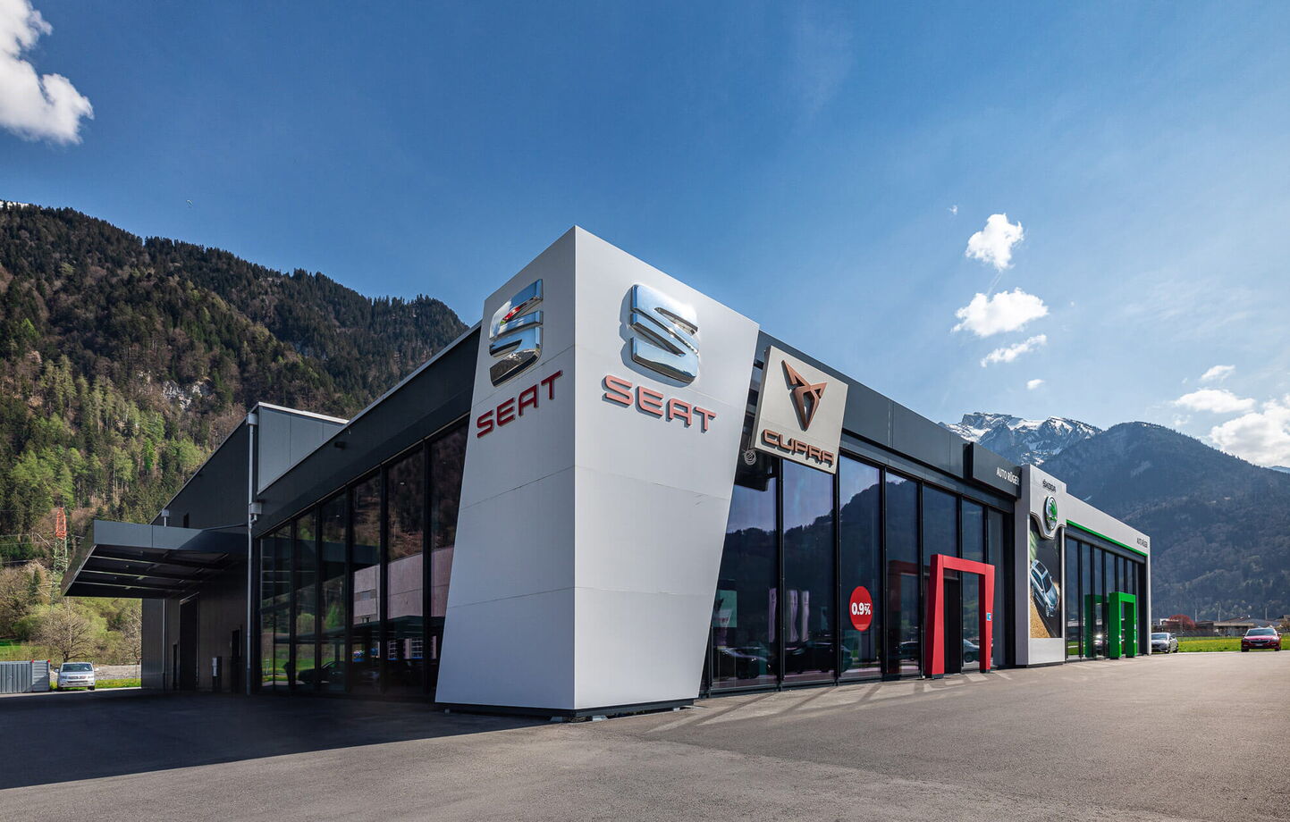 Gebäudefotografie: Autogarage Gebäude