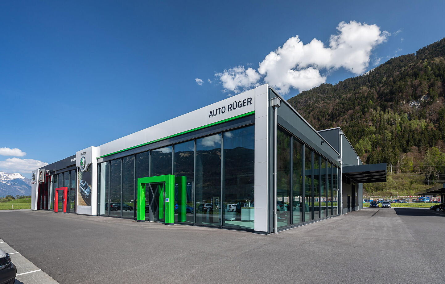 Gebäudefotografie: Autogarage Berner Oberland