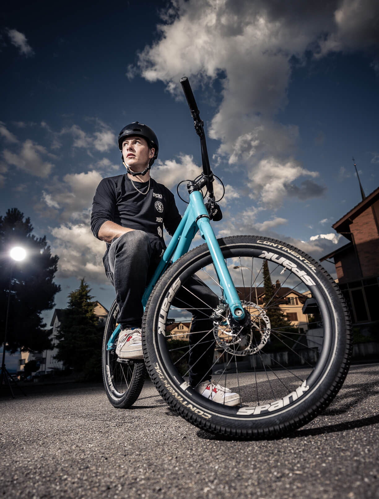 Portraitfotografie von Trialbiker Lian Jenny